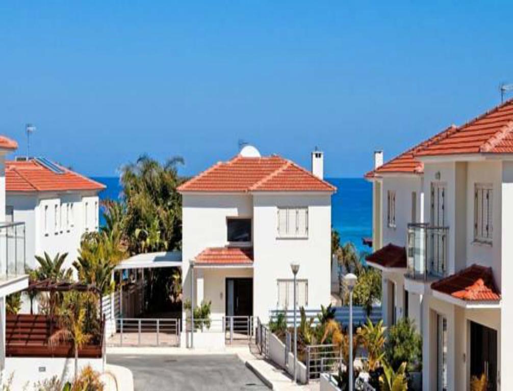 Athena Beach Villas Protaras Exterior photo